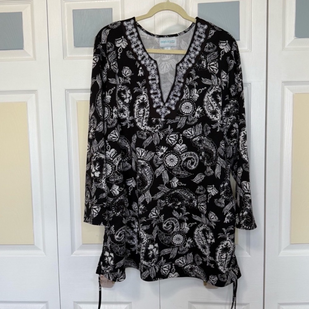 Caya‎ Costa UPF 50 Black White Paisley Embroidered Neckline Tunic Top 2X